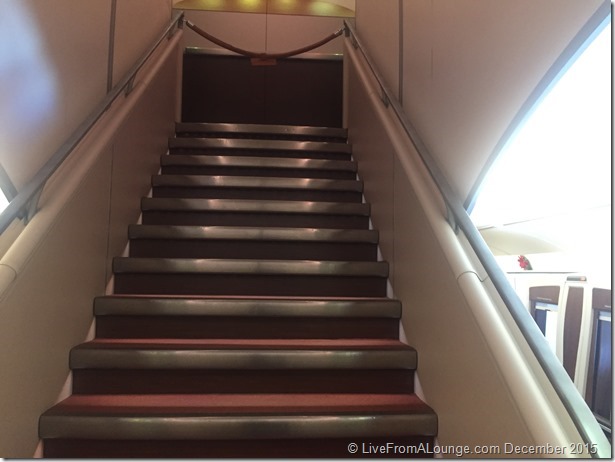 SQ A380: Staircase to upper deck