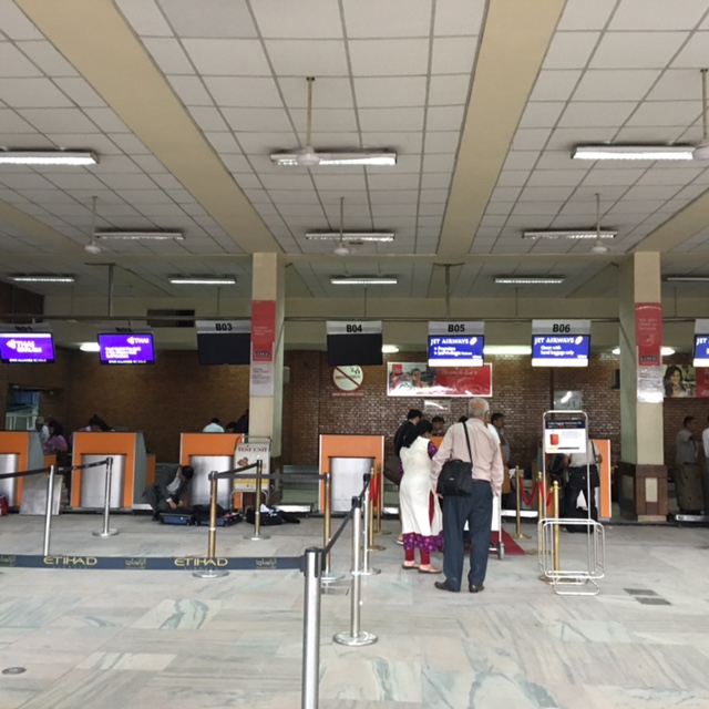 KTM 9W check in counters