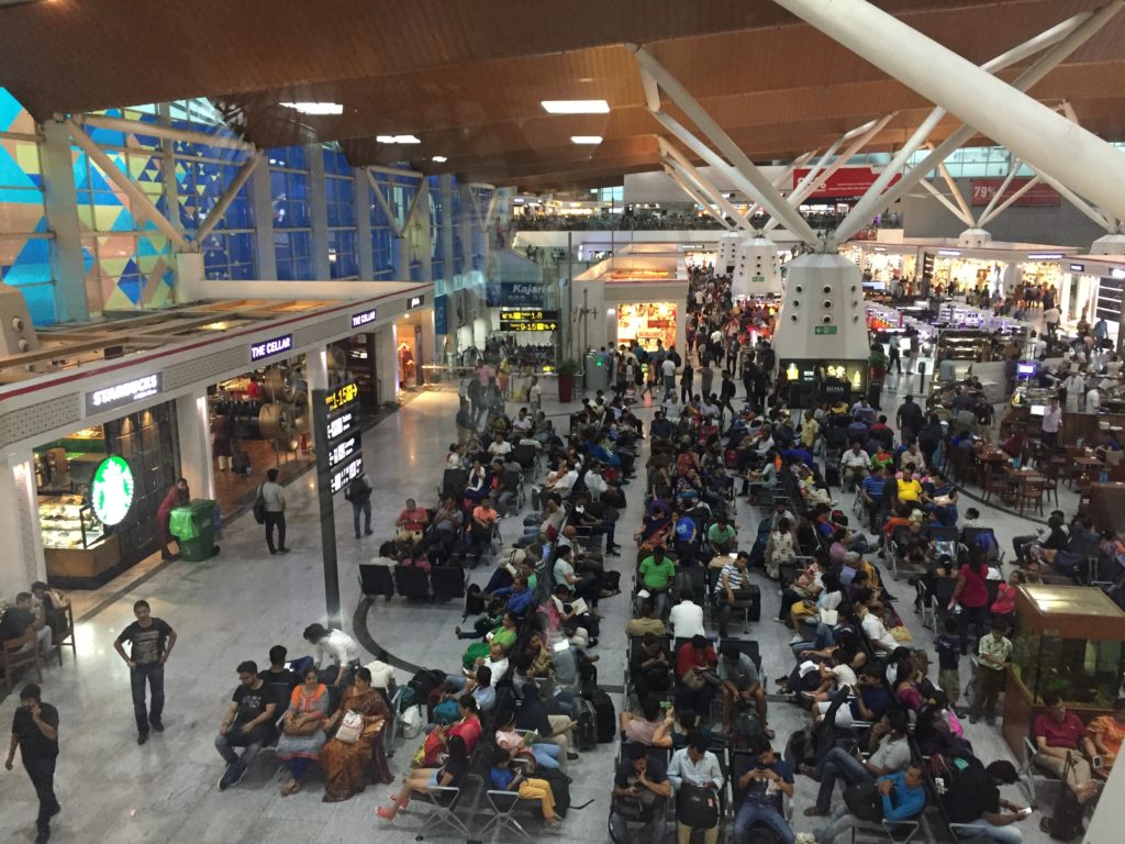 Terminal 1D Crowd on Sunday