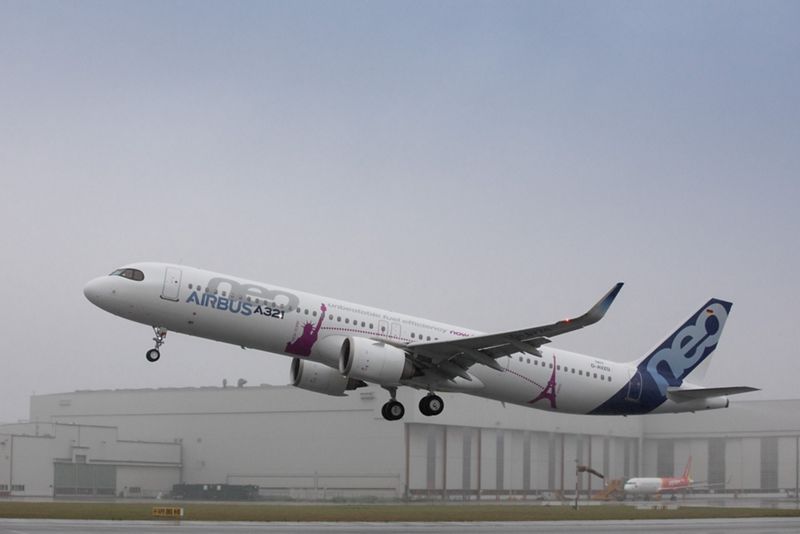 Airbus A321LR First Flight