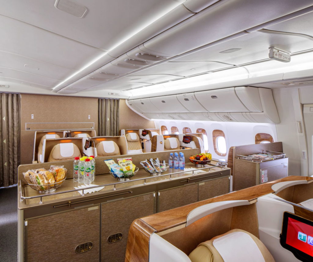 Emirates 777LR Social Area