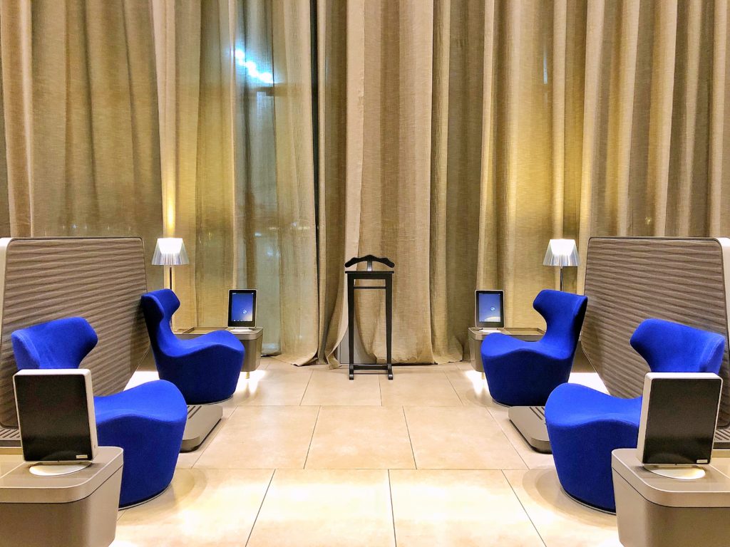 Qatar Airways Al Mourjan Business Lounge Doha Hamad International Airport