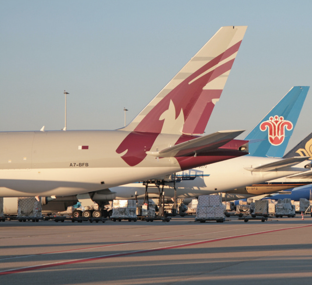 Qatar Airways picks up 5% stake in China Southern Airlines