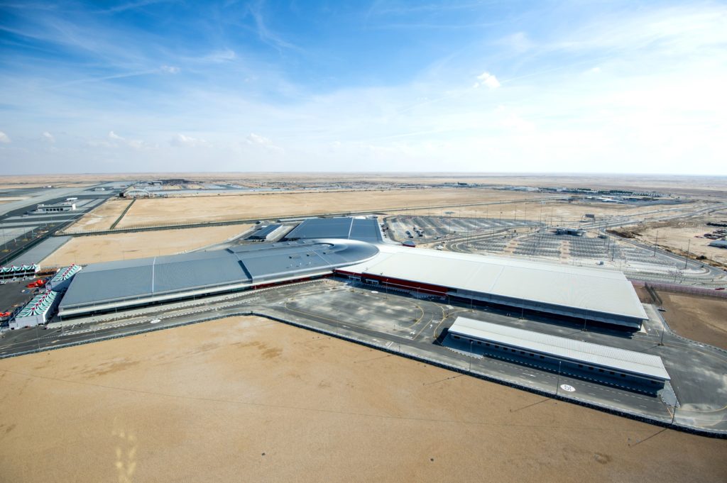Dubai runway closure