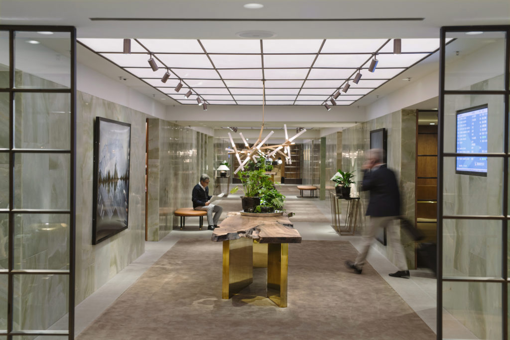 The Pier: Cathay Pacific's First Class Lounge at Hong Kong International Airport